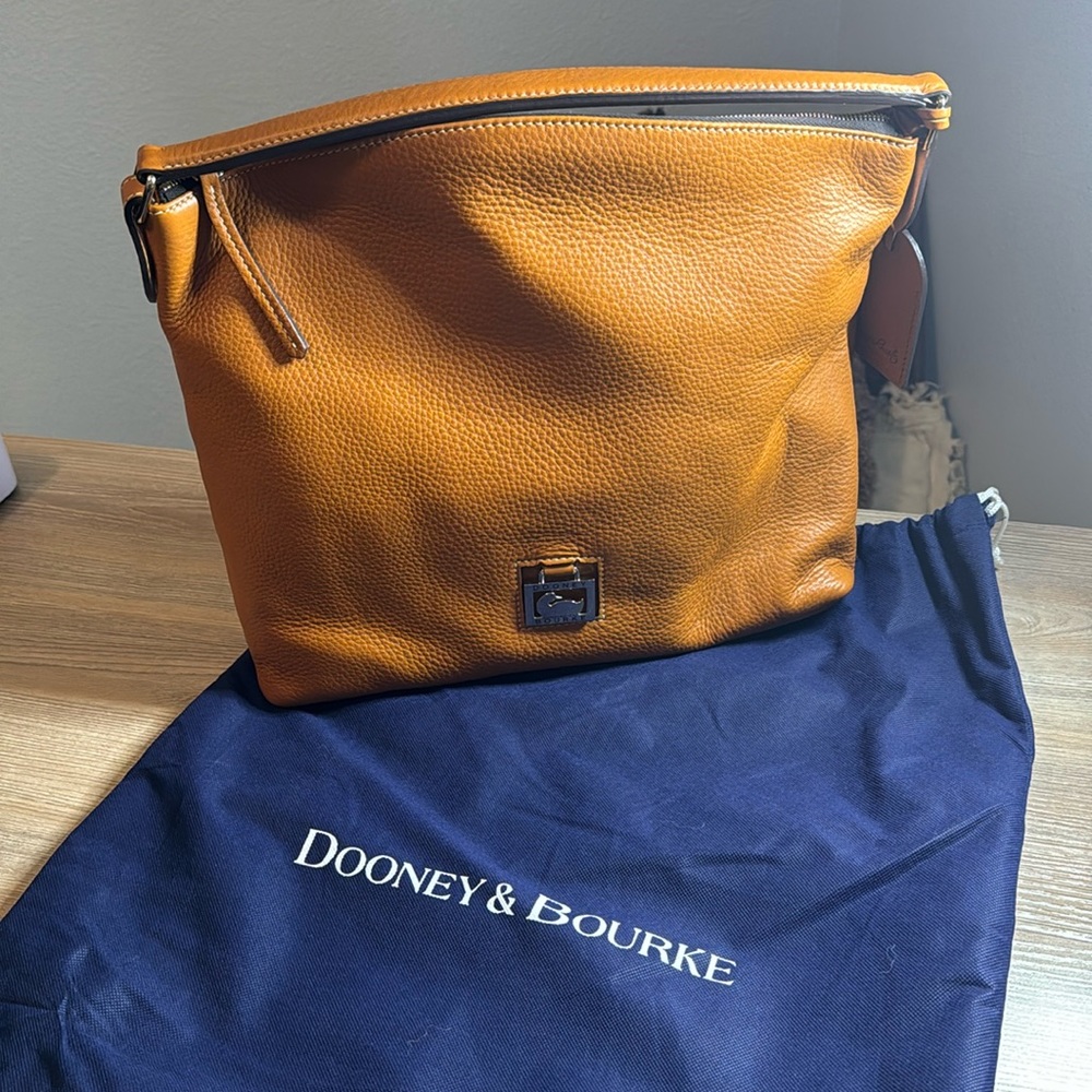 Dooney & Burke